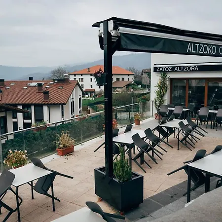 Altzoko Ostatua Ξενοδοχείο *